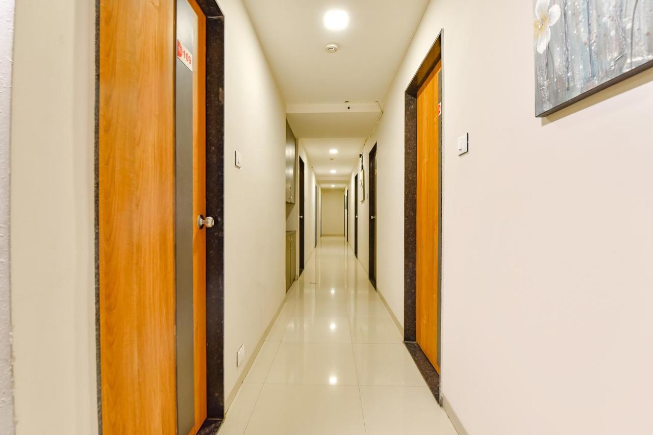 Fabhotel Happinex Surat Exterior foto