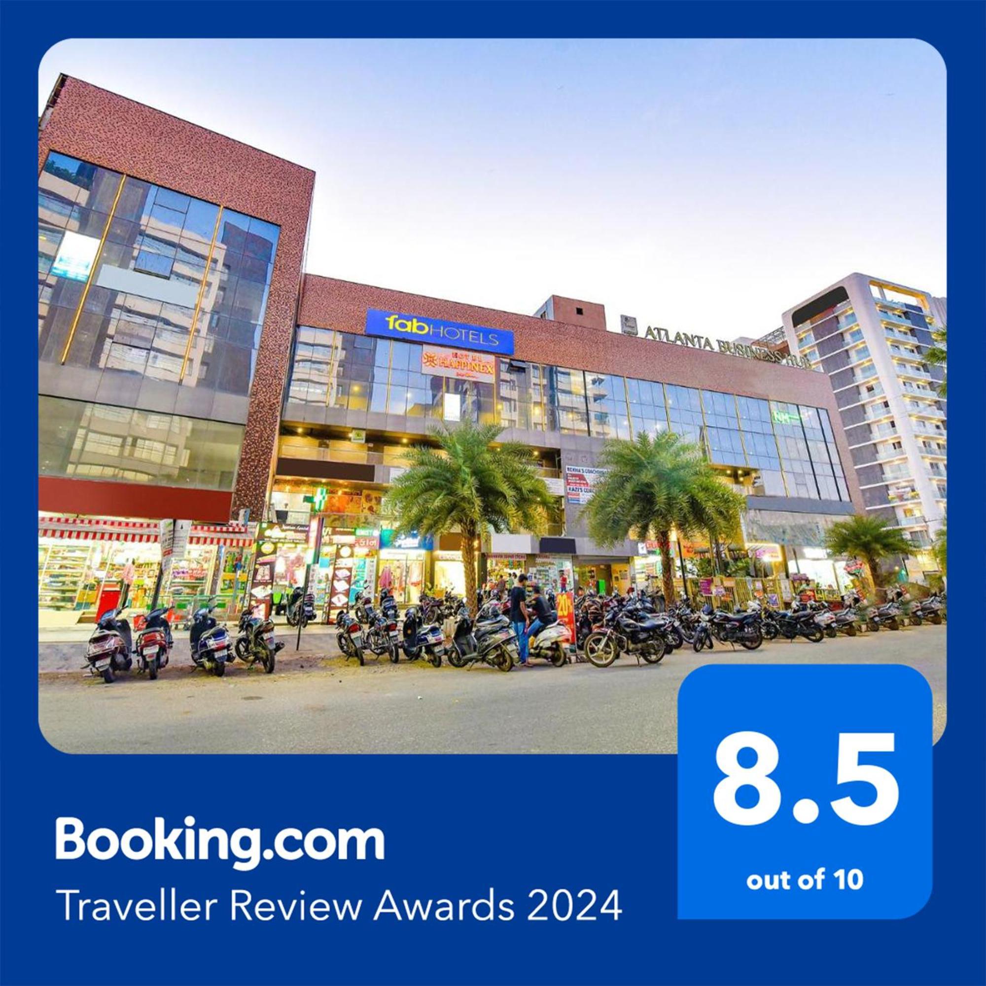 Fabhotel Happinex Surat Exterior foto